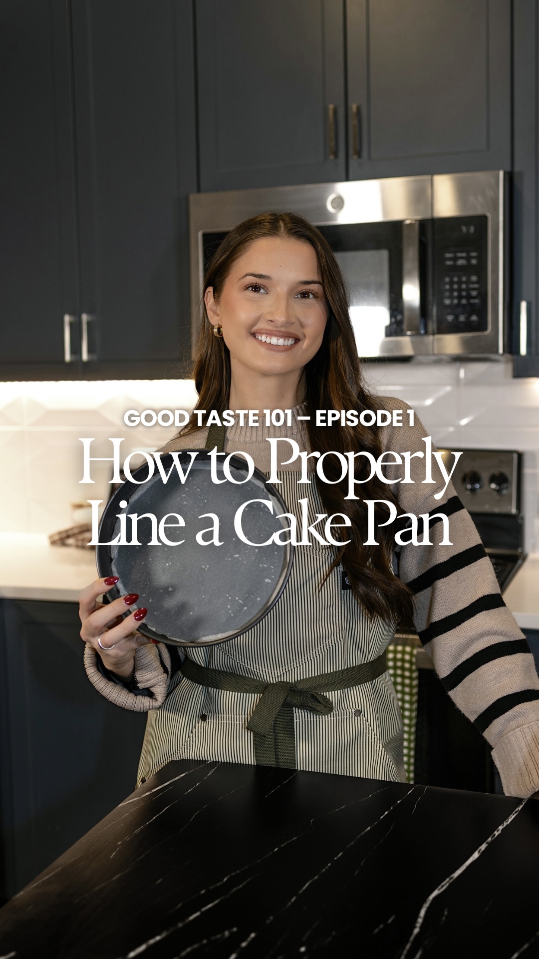 How to Properly Line a Cake Pan
